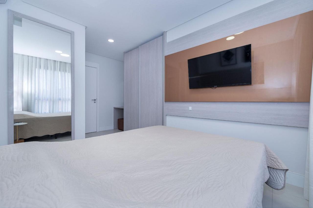 Adra 106 - Apartamento No Centro De Bombinhas - Rooftop Com Piscina E Academia - A Poucos Metros Da Praia - Eksteriør bilde